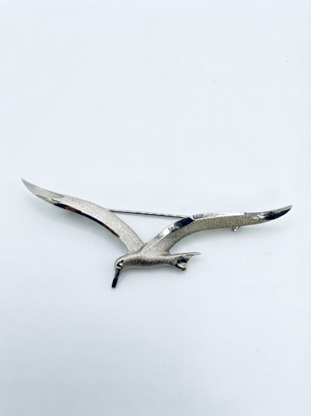 Vintage Silver Tone Flying Seagull Bird Brooch Pin Mid Century Modernist